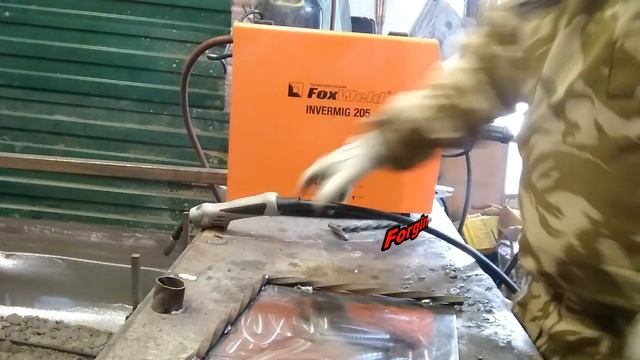 FoxWeld InverMlG 205 Обзор Тест.Начало работы в MIG MAG режиме смотреть онлайн