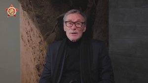 Александр Михайлов читает стихи Константина Фролова-Крымского «Победителей не будет».