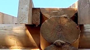 Устройство скользящей кровли с рублеными фронтонами