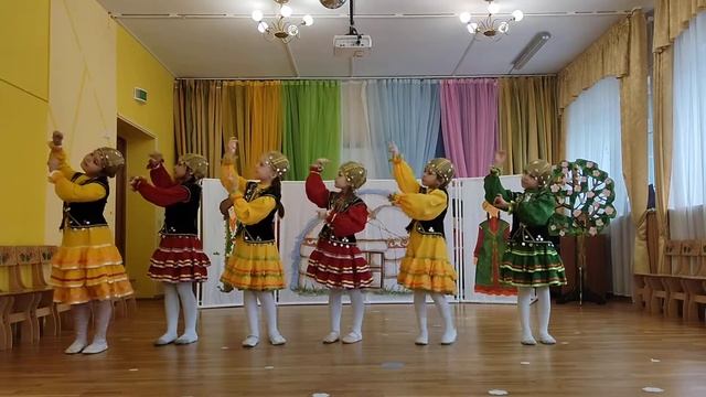 Башкирский народный танец "Бурзяночка" смотреть онлайн