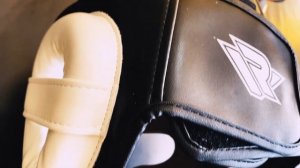 Лучший обзор шлемов для единоборств. Сравнение шлемов Clinch, REYVEL, VENUM, RINGHORNS, TWINS.