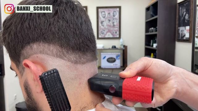 Как выполнить стрижку на очень густой волос смотреть онлайн