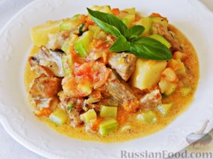 Рагу выручит, когда на креатив нет времени.
ОВОЩНОЕ РАГУ С МЯСОМ