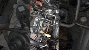 VW Touran 2.0 TDI CR (CFHC) Výměna termostatu