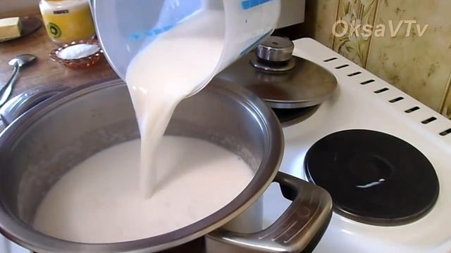 Рисовая молочная каша. Rice milk porridge.
