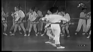 Ансамбль танца "Россияночка" - Бегом бегом в припрыжку