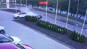 В Ростове на Дону сотрудник автосалона разбил Porsche