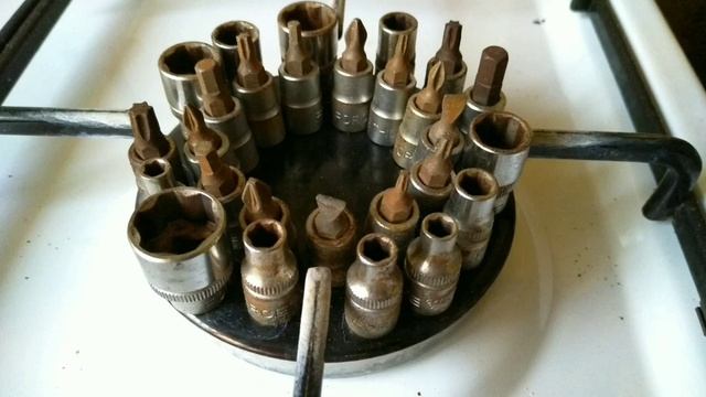 Чистка ржавчины на инструментах. смотреть онлайн