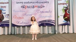 Когтева Нелли   поцелую бабушку