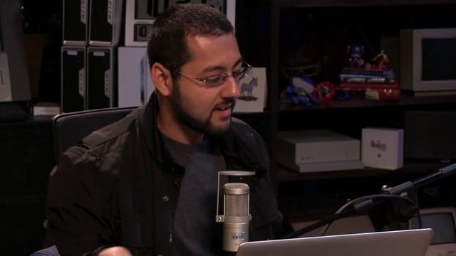 Tech News Today 611: Very LL-oquent смотреть онлайн