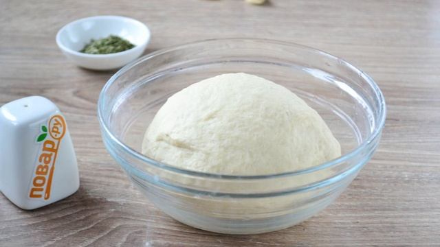 Хлеб с чесноком и зеленью
