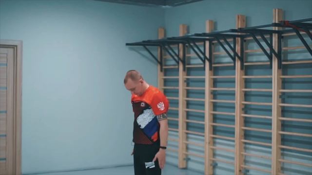 Зарядка для детей с тренером по гимнастике