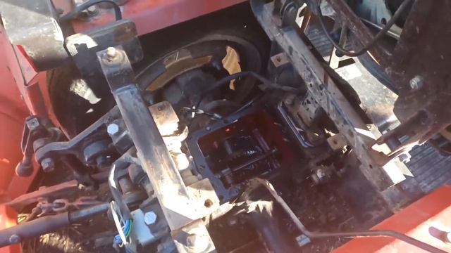 Обслуживание минитрактора МТЗ 132н. Замена масла в заднем мосту. Диагностика тормозов МТЗ 132н. смотреть онлайн