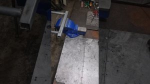 стойка для ремонта электросамокатов