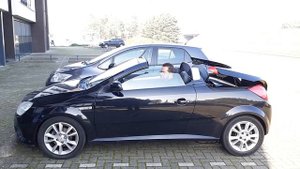 Opel Tigra B twintop open and close roof operation