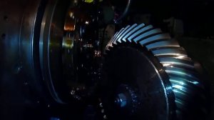 Коническая шестерня с круговым зубом.