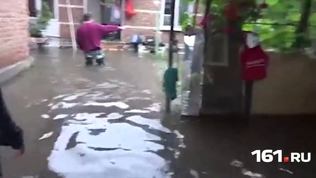 Александровский спуск затопило смотреть онлайн