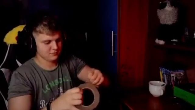 СЛОМАЛИСЬ НАУШНИКИ НАРЕЗКА СО СТРИМА смотреть онлайн