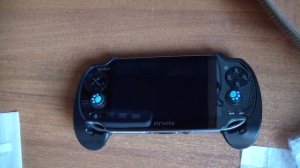 Как правильно наклеить защитное стекло на ps vita