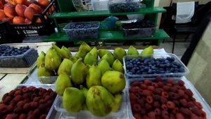 Рынок в Кабардинке. Цены на рыбу, фрукты, овощи. Сезон 2021