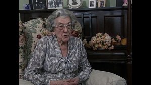 Titanic Survivor Eva Hart - Interview (1990)