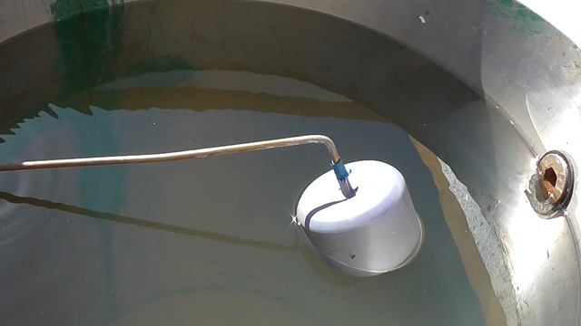 Как сделать солнечный коллектор нагреватель воды для дома часть 2 смотреть онлайн