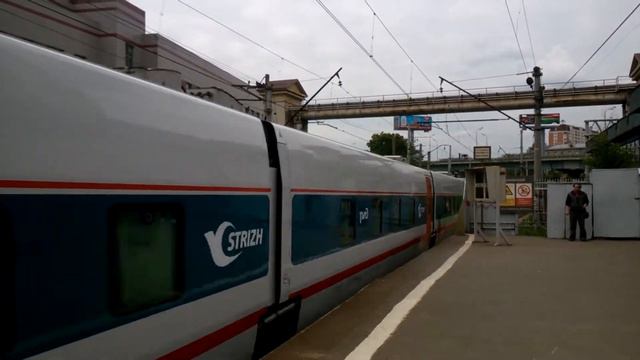 Станция Беговая МЖД Электровоз ЭП20 - 004 с поездом Стриж Москва - Берлин