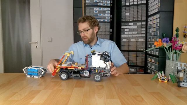 Vorstellung Absetz-Container für Arocs 42043 Hooklift смотреть онлайн