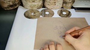 Как нарисовать портрет красивой девушки