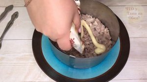 СЛОЕНЫЙ САЛАТ со свининой и грибами. Сытный. Зимний. Мужской.