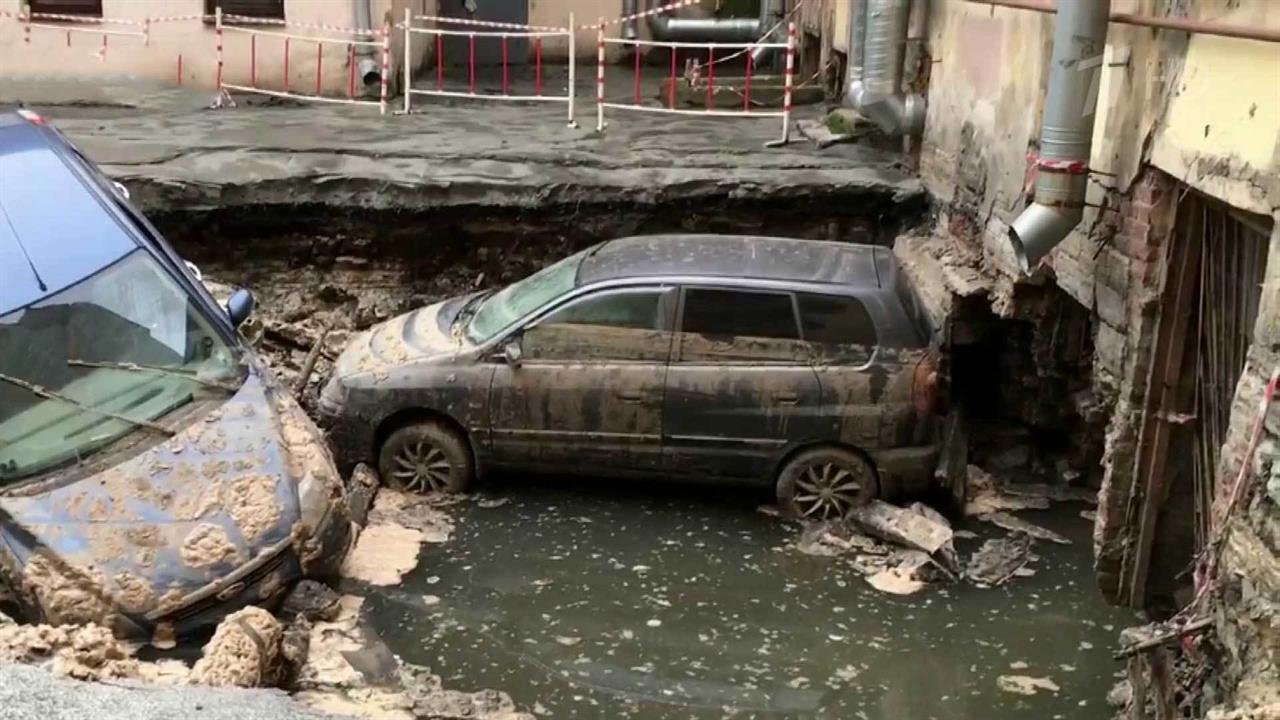 В Санкт-Петербурге из-за прорыва трубы с кипятком погибли два человека