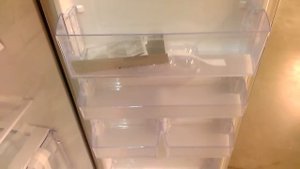 Refrigerator  SAMSUNG RT25HAR4DSAUA