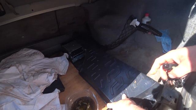 Лайфхак I УБИРАЕМ МАСЛО С ОБШИВКИ I смотреть онлайн