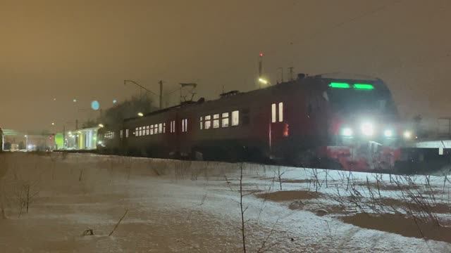 Дизель-электропоезд ДТ1-013, ст.Александровская