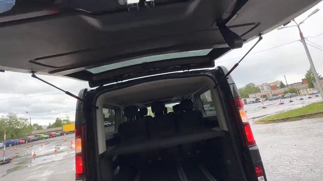 Последний рестайлинг Renault Trafic III. Версия SpaceClass. смотреть онлайн