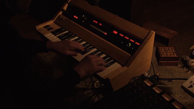 KORG R3 synthesizer - Introspection improvisation смотреть онлайн