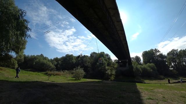 Подготовка к прыжку с высоты 20 метров смотреть онлайн