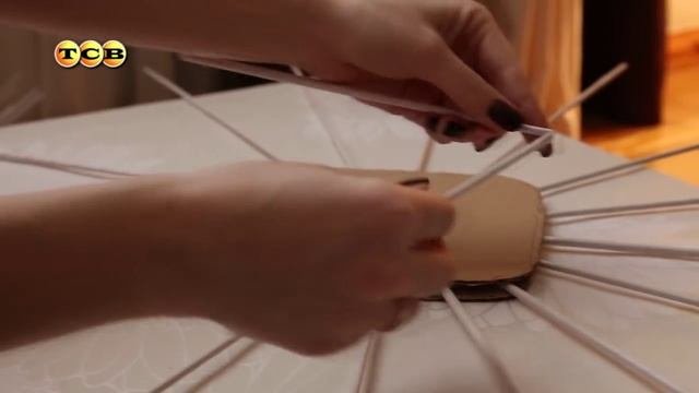 Корзинка из газетных трубочек