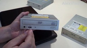 Как извлечь диск из дисковода