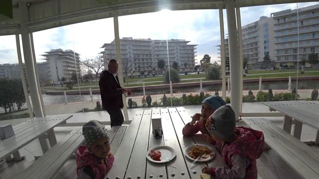 Поймали 40 карасей. Заняли 1 место. Какой приз? Баня. Полезный Бар. Дети тратят свои деньги. Сочи. смотреть онлайн