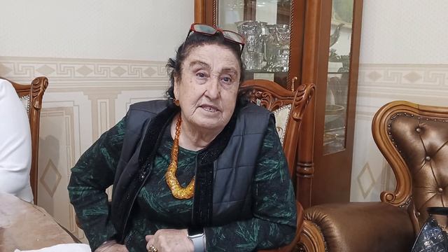 Стихотворение Мама" автор и чтец Акбаева Халимат Ильясовна смотреть онлайн