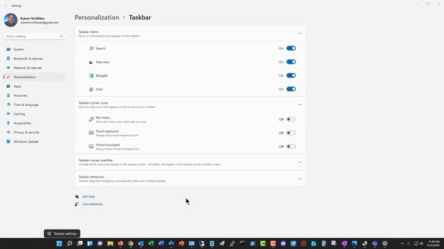 How to hide or unhide the taskbar in Windows 11 смотреть онлайн