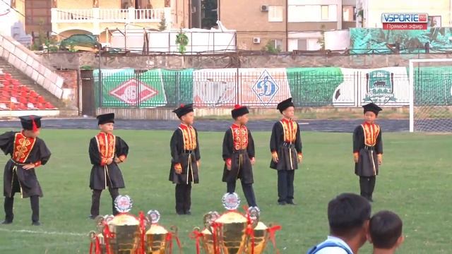 Большие звезды светят малым. Торжественный вечер для участников фестиваля смотреть онлайн