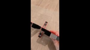 Самозажимной держатель полотна двери для установки дверей