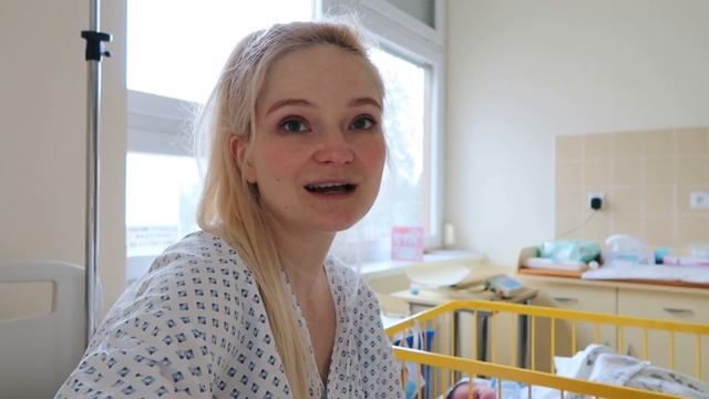 Второй день в роддоме. Почему плачу? Первые трудности.