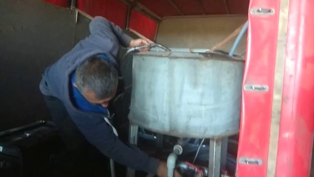 Миксер для приготовления маточных растворов и растворения удобрений. смотреть онлайн