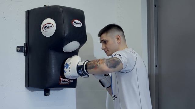 Как поставить сильный, нокаутирующий удар рукой! смотреть онлайн