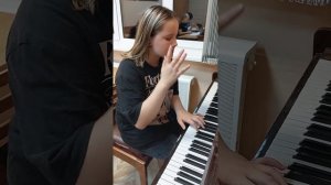 Сольфеджио. №422 из сб.Калм. и Фр. Суслова Вера 5кл.