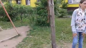 Как девочки делают сальто!!!