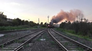 "На взлёт!" Тепловоз 3ТЭ10У-0070 дымит как паровоз